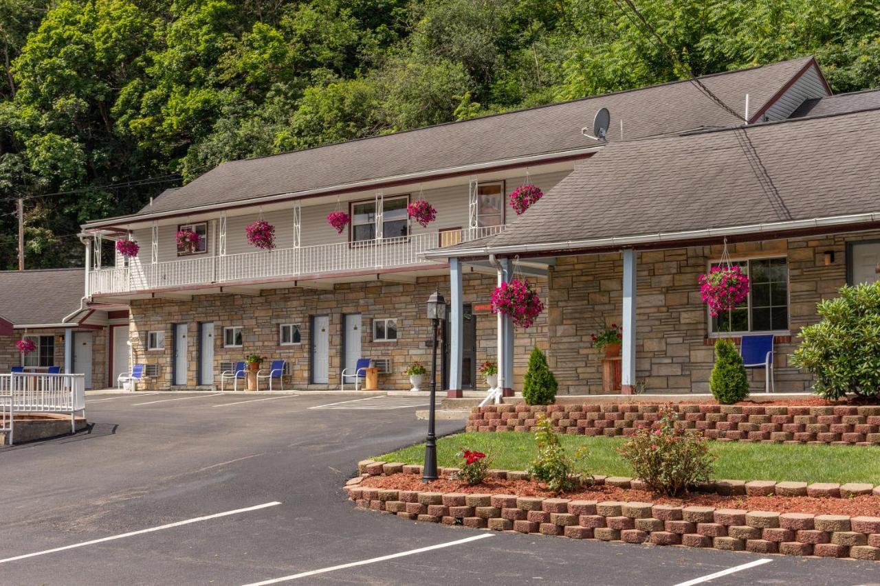 Budget Inn Уоткинс-Глен Экстерьер фото